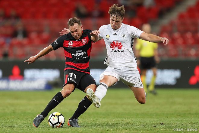 LOL赛事入口-包含赛地聚焦——荷甲集结日热度飙升，曼城门线救险，目标明确，资深球员宣示担当的词条